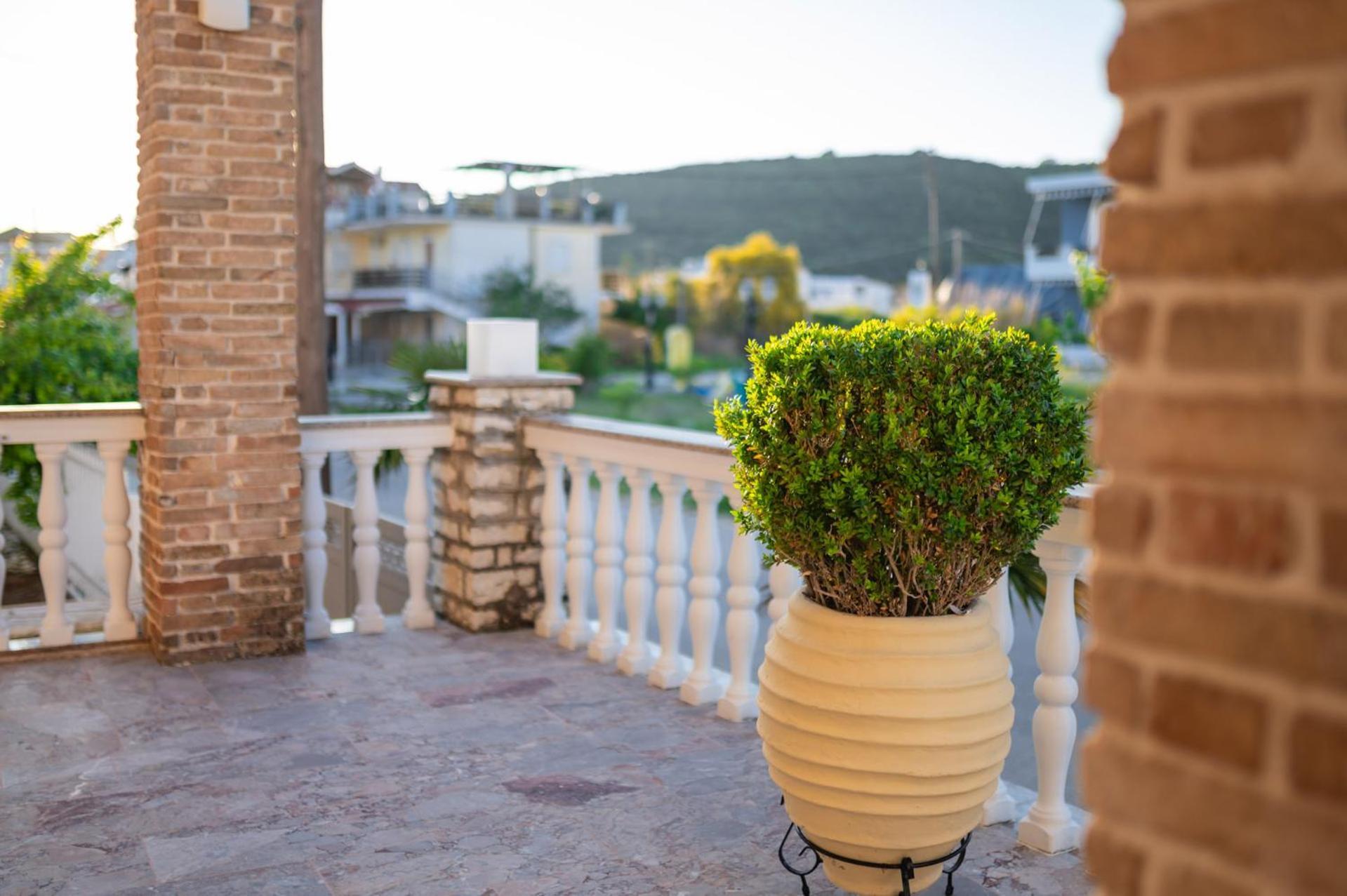 Andreas Aparthotel Ammoudia Bagian luar foto